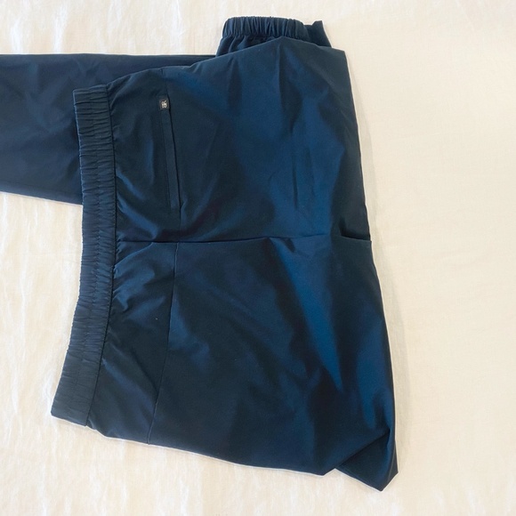 Banana Republic Men's Motion Tech Hybrid Pant Jogger - 32x30 - Picture 7 of 13